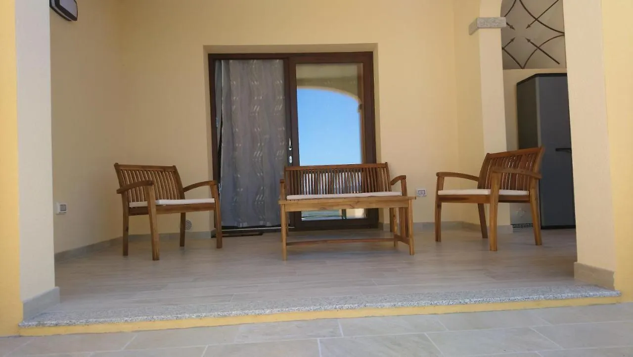Apartment Mistral Badesi 0*,  İtalya
